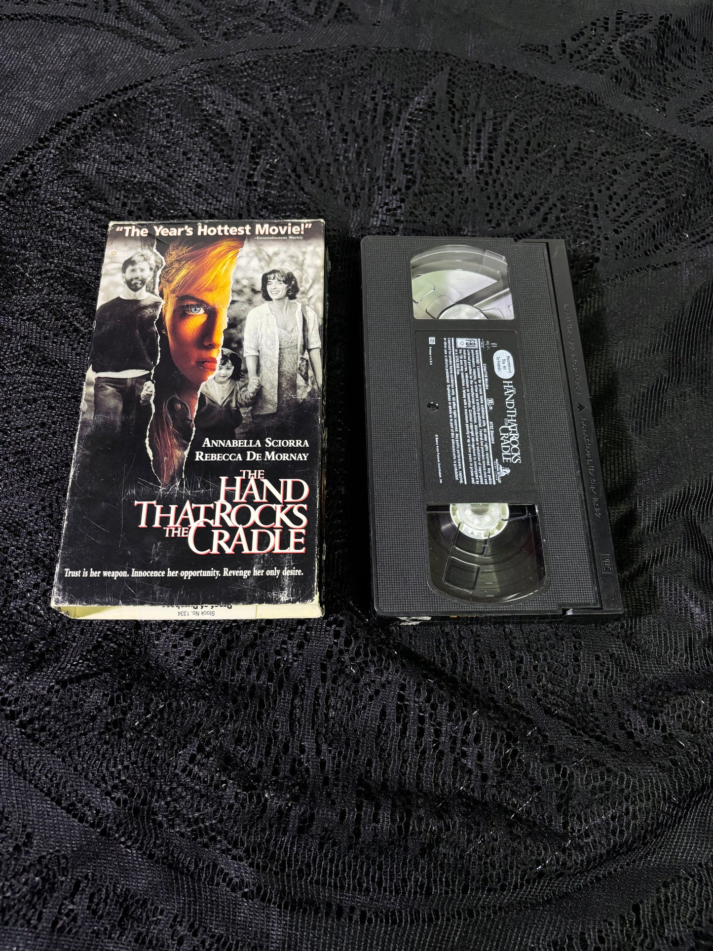 The Hand That Rocks The Cradle VHS