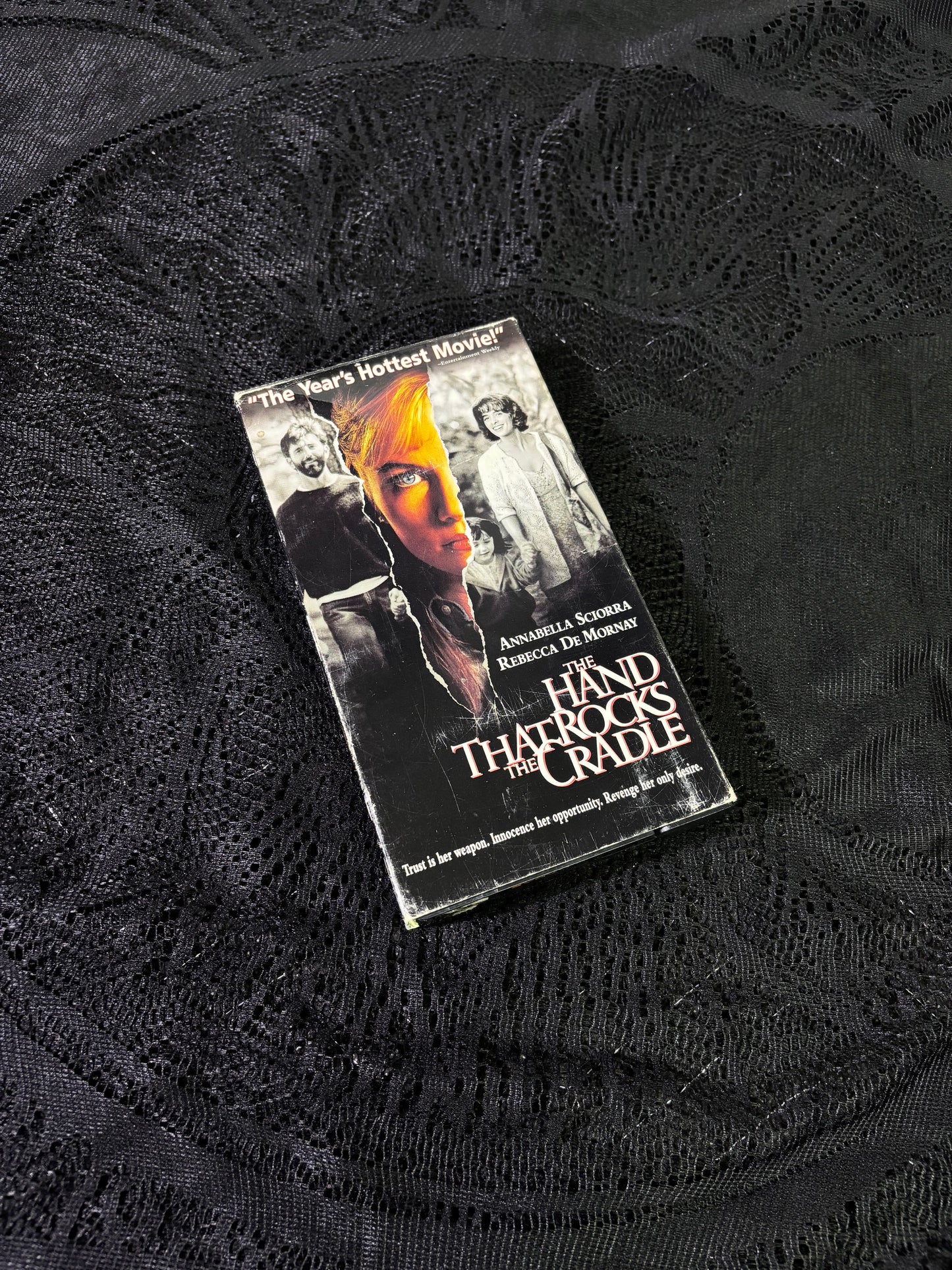 The Hand That Rocks The Cradle VHS